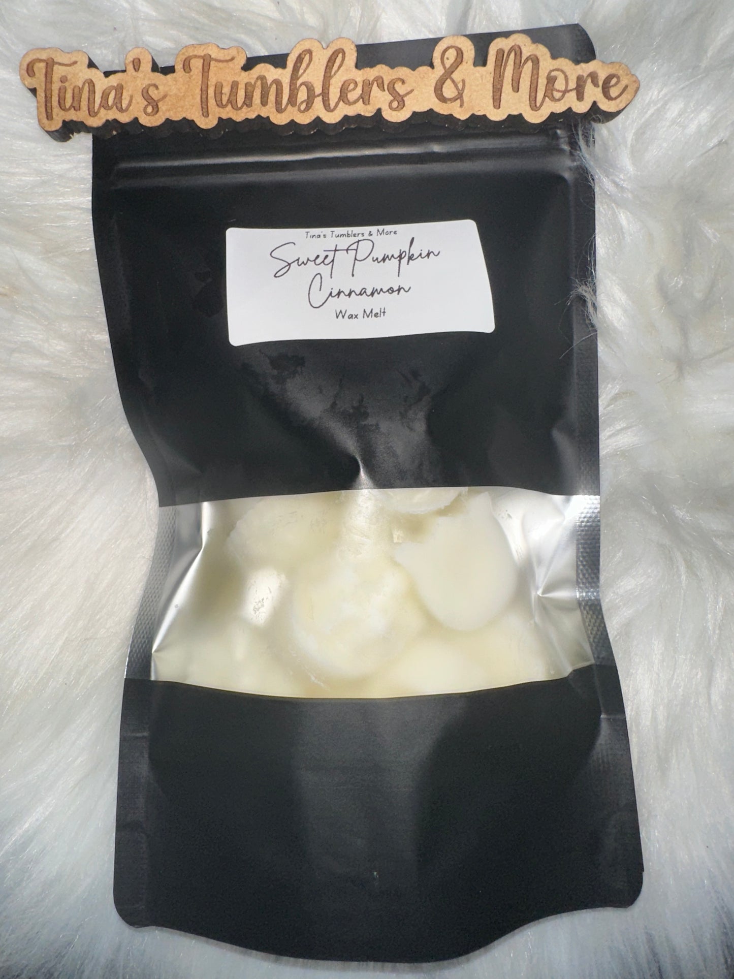 Sweet Pumpkin Cinnamon Wax Melts – 15 Shaped Melts per Bag
